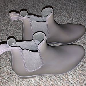 a new day size 8 boots